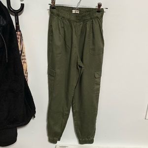 A&F Green cargo pants